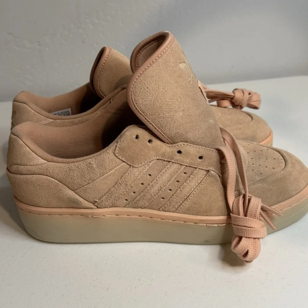 Women's Adidas Rivalry Lux Low Pink Suede Sneakers JH7991 Size US 9 - Picture 6 of 16